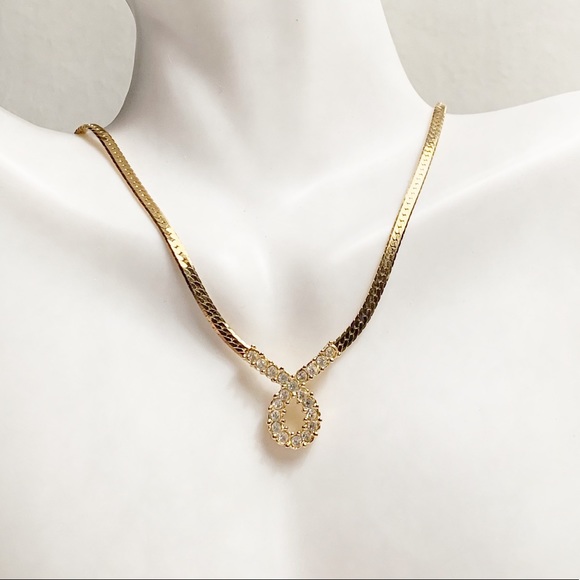 EUC Vintage 1980s Avon Gold Cubic Zirconia Pendant Necklace - Picture 2 of 8